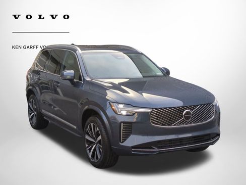 New 2026 Volvo XC90 B5 Core image 1