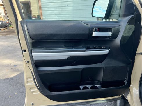 Used 2019 Toyota Tundra SR5 w/ SR5 Upgrade Package image 19