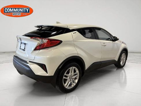 Used 2020 Toyota C-HR LE image 7