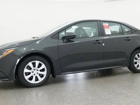 New 2026 Toyota Corolla LE FWD image 18