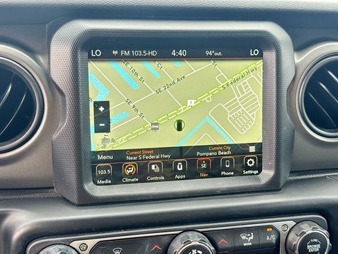 Used 2022 Jeep Wrangler Unlimited Sport w/ Sun And Sound Package AWD/4WD image 14