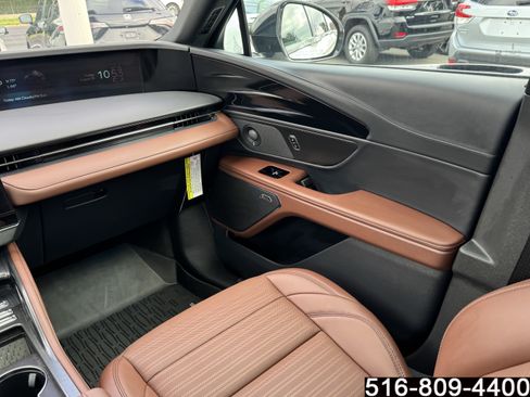 Used 2026 Lincoln Nautilus Reserve AWD/4WD image 17