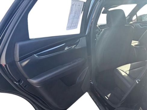 Used 2023 Cadillac XT5 Premium Luxury AWD/4WD image 19