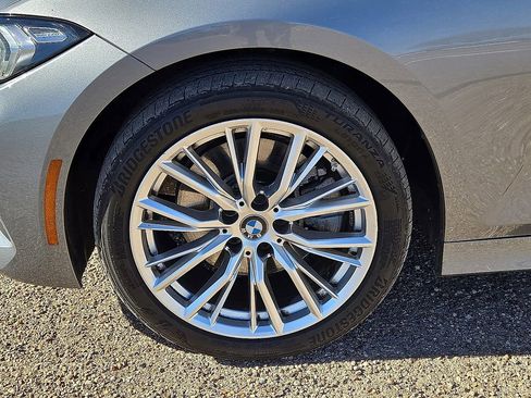 Used 2024 BMW 330i Sedan w/ Convenience Package image 11