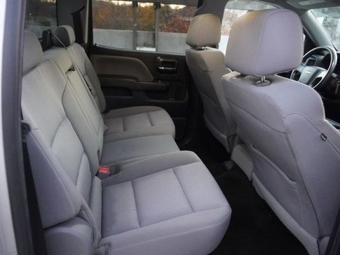 Used 2018 Chevrolet Silverado 1500 Custom w/ Custom Convenience Package image 12