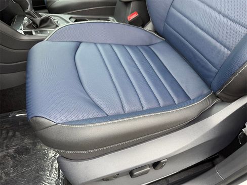 New 2026 Volkswagen Taos SEL image 12