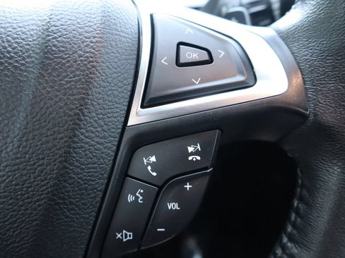 Used 2018 Ford Fusion SE w/ Equipment Group 201A FWD image 30