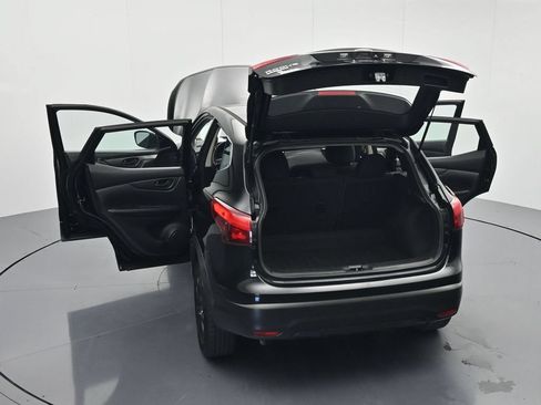 Used 2018 Nissan Rogue Sport S FWD image 45