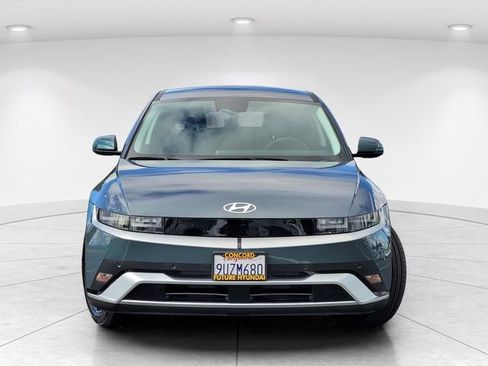 Certified 2025 Hyundai Ioniq 5 SE image 3