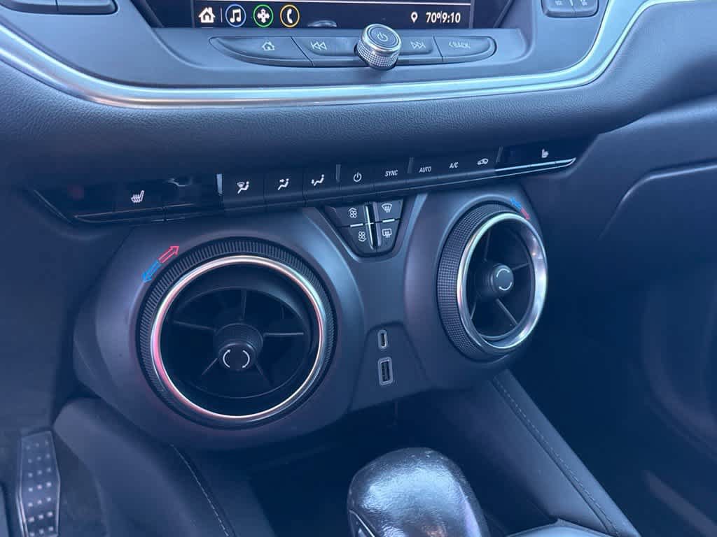 Used 2020 Chevrolet Blazer LT FWD image 20