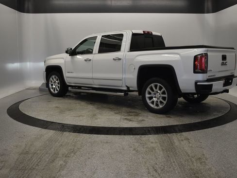 Used 2016 GMC Sierra 1500 Denali w/ Enhanced Driver Alert Package image 4