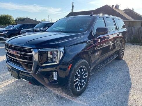Used 2024 GMC Yukon XL AT4 w/ Technology Package AWD/4WD image 2
