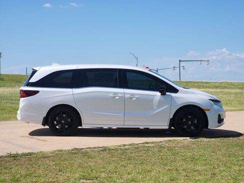 New 2026 Honda Odyssey Sport-L image 7