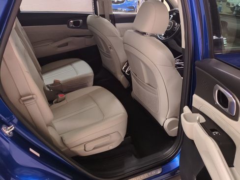 Certified 2023 Kia Sorento SX image 14