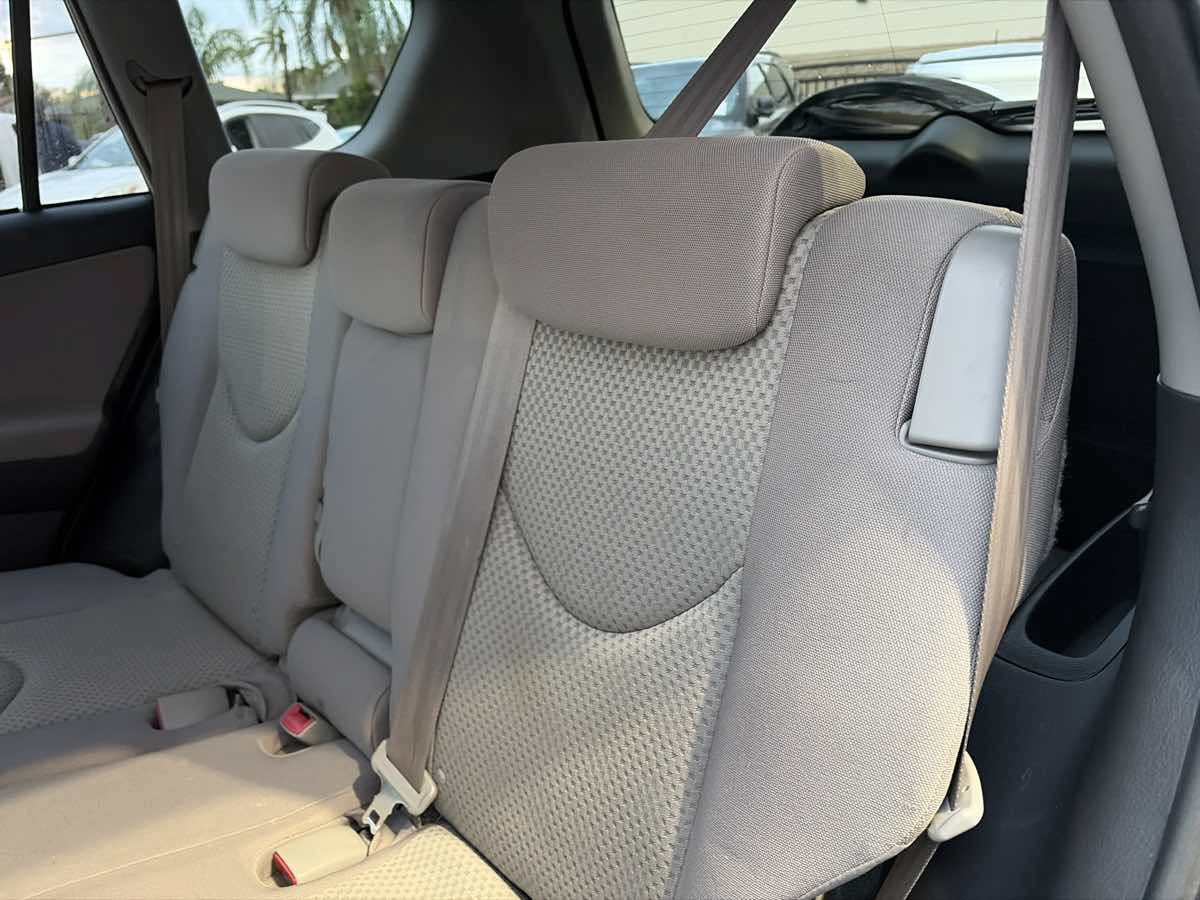 Used 2007 Toyota RAV4 2WD image 16