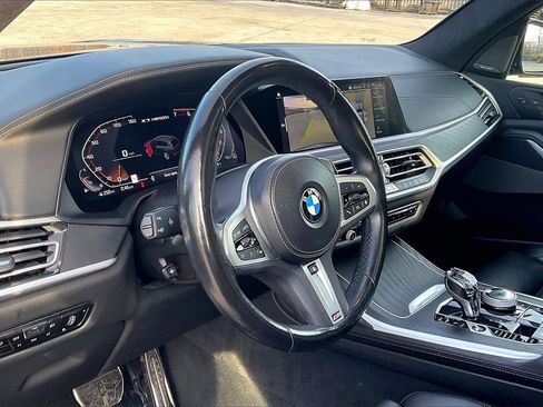 Used 2022 BMW X7 M50i w/ Executive Package image 14