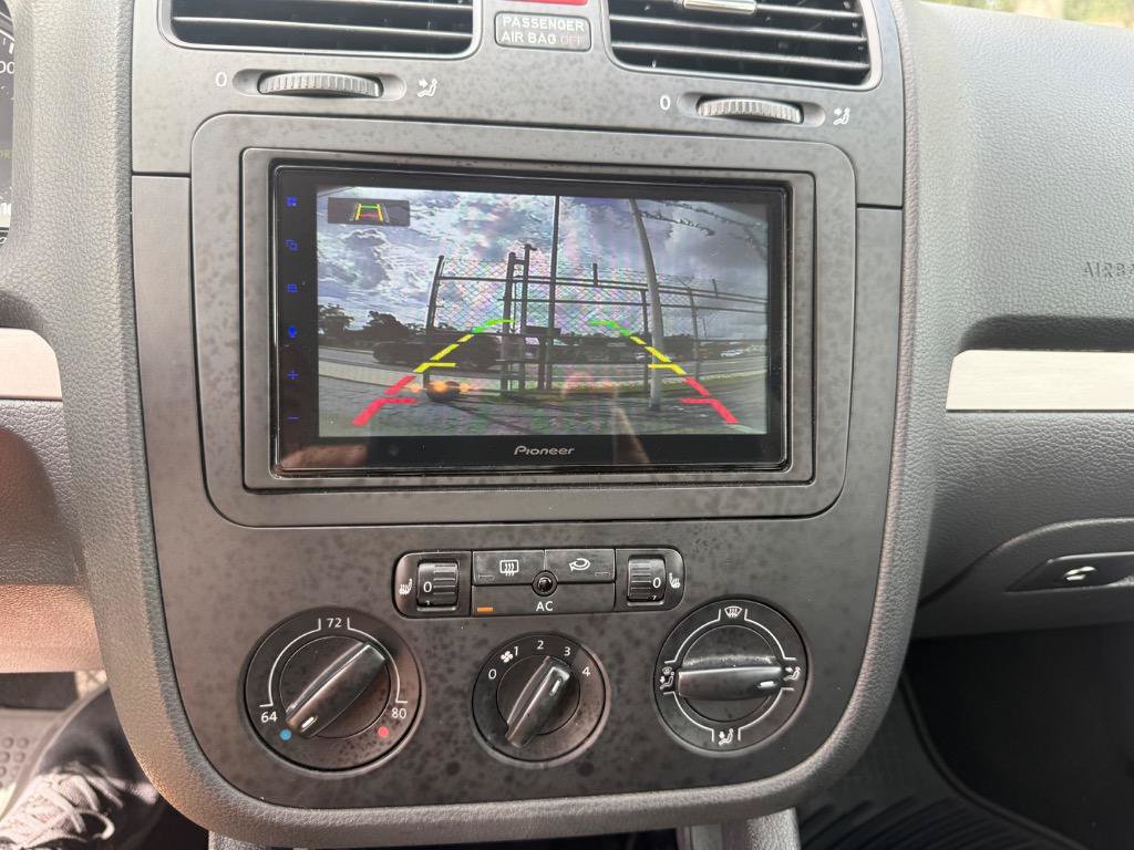 Used 2008 Volkswagen Rabbit S FWD image 11