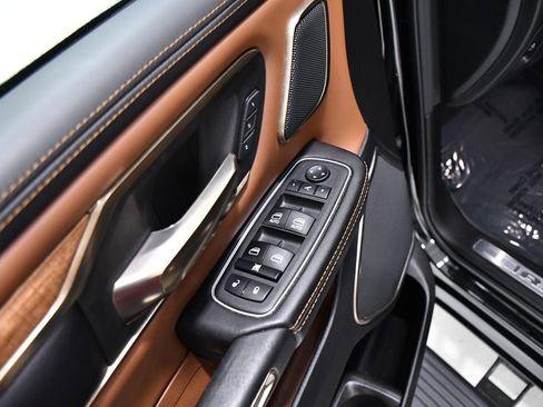 Used 2023 RAM 1500 Limited image 18