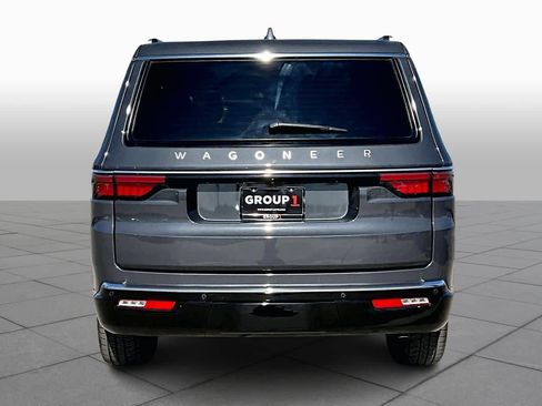 Used 2023 Jeep Wagoneer 2WD image 8
