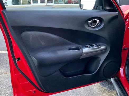 Used 2017 Nissan Juke S image 20