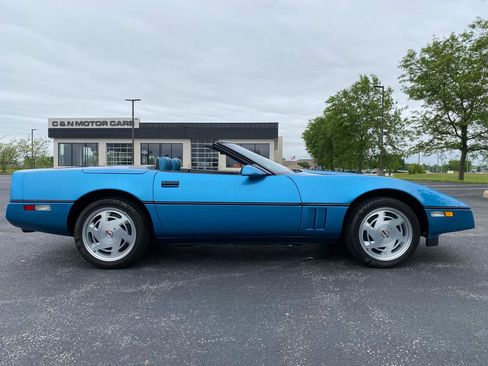 Used 1989 Chevrolet Corvette Convertible RWD image 7