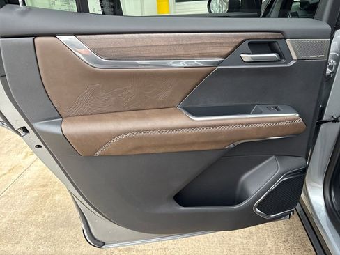 New 2026 GMC Acadia Denali Ultimate image 38