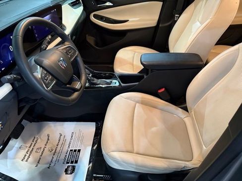 Used 2025 Buick Encore GX Sport Touring FWD image 23