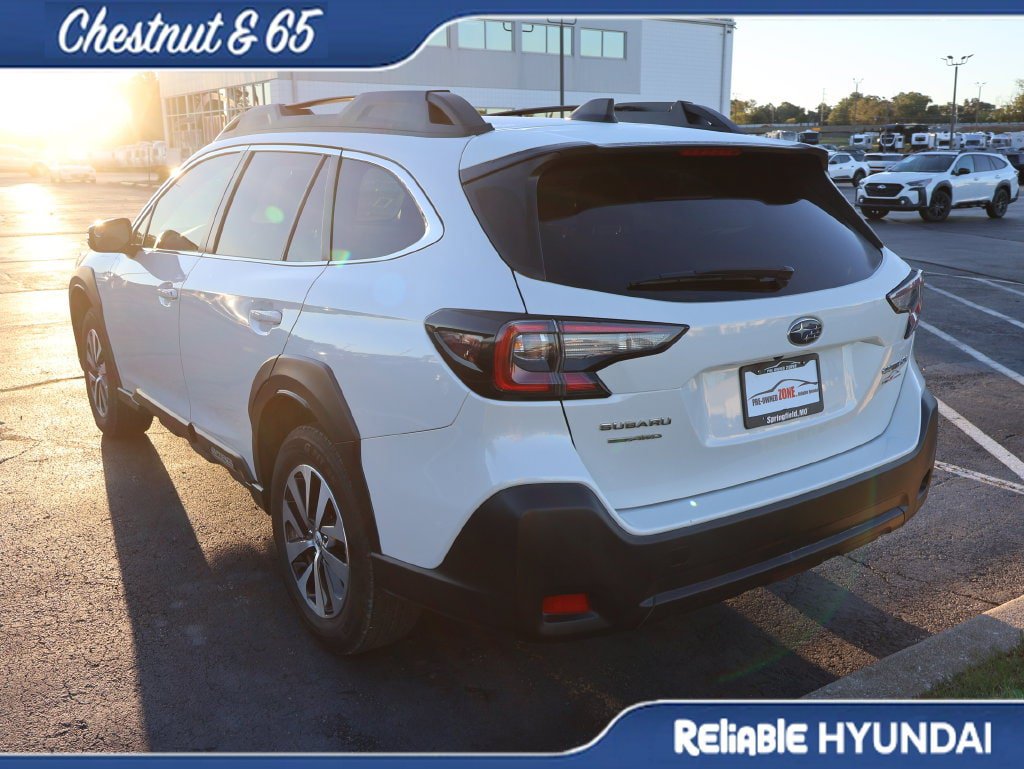 Used 2024 Subaru Outback Premium AWD/4WD image 15