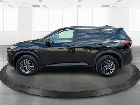 Used 2023 Nissan Rogue S AWD/4WD image 5