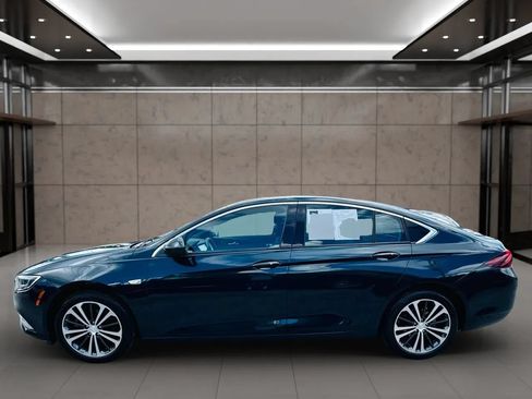Used 2018 Buick Regal Preferred w/ Driver Confidence Package #1 AWD/4WD image 6