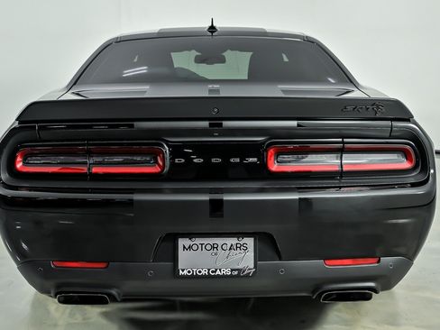 Used 2023 Dodge Challenger SRT Hellcat RWD image 9