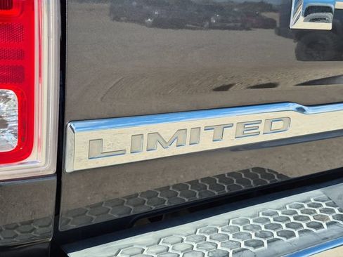 Used 2017 RAM 3500 Laramie Longhorn AWD/4WD image 8