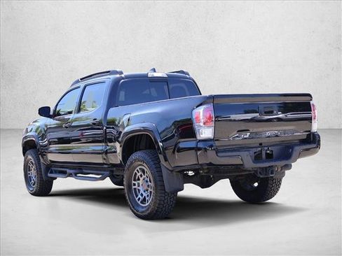 Used 2020 Toyota Tacoma TRD Sport w/ Technology Package AWD/4WD image 7
