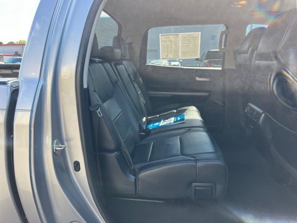 Used 2018 Toyota Tundra Limited w/ Limited Premium Package AWD/4WD image 28