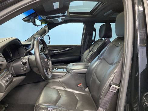 Used 2016 Cadillac Escalade Platinum image 11