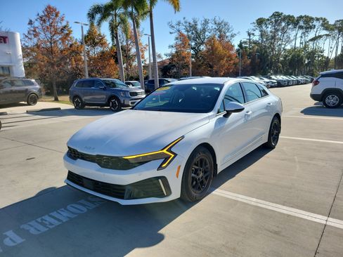 Used 2025 Kia K5 LXS image 8