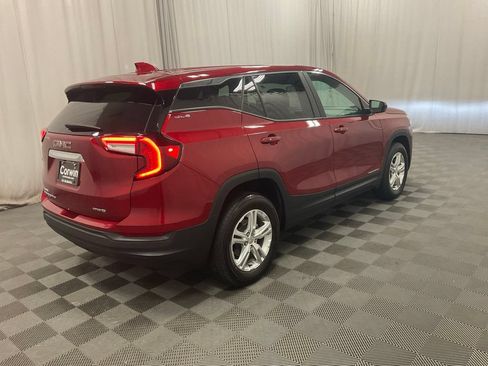 Used 2024 GMC Terrain SLE AWD/4WD image 3