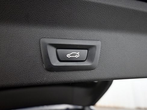 Used 2020 BMW X3 xDrive30i w/ Driving Assistance Package image 35