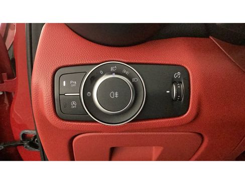 Used 2019 Alfa Romeo Giulia Ti Sport w/ Quick Order Package 22S Sport image 26