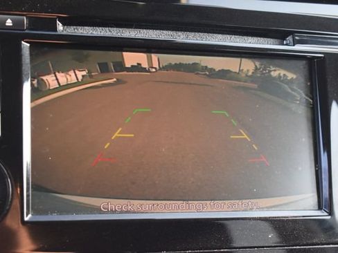 Used 2019 Nissan Rogue SV FWD image 33
