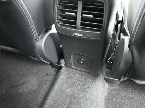 New 2025 Ford Escape SE image 18