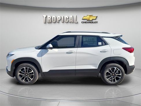 New 2026 Chevrolet TrailBlazer LT image 2