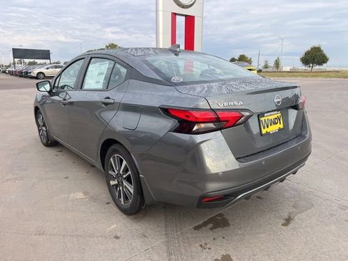 Used 2025 Nissan Versa SV w/ Trunk Package image 5