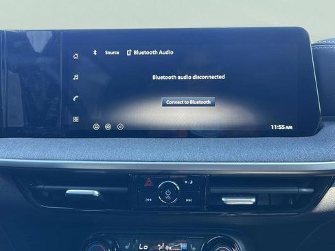 Used 2026 Nissan Kicks SV image 29