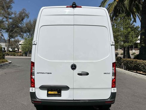 Used 2022 Mercedes-Benz Sprinter 1500 image 16