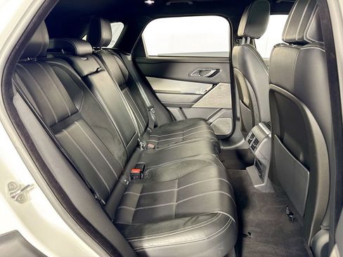 Used 2019 Land Rover Range Rover Velar R-Dynamic SE image 34