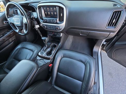 Used 2019 GMC Canyon SLT image 29