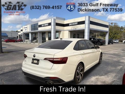 Used 2023 Volkswagen Jetta GLI Autobahn image 9
