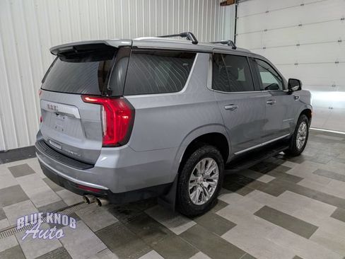Used 2023 GMC Yukon Denali AWD/4WD image 4