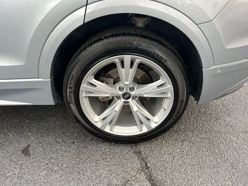 Used 2022 Audi Q8 Premium Plus w/ Premium Plus Package image 49